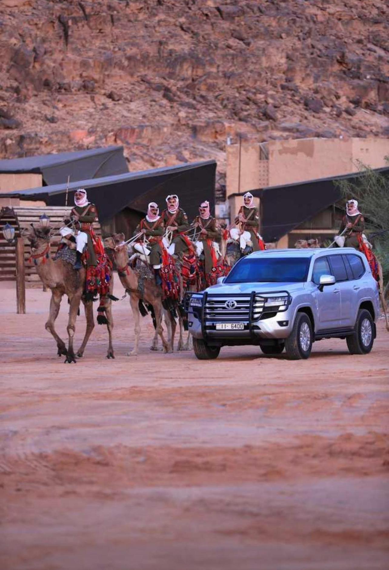 Hotel Bedouin Bunch Camp Wadi Rum Esterno foto